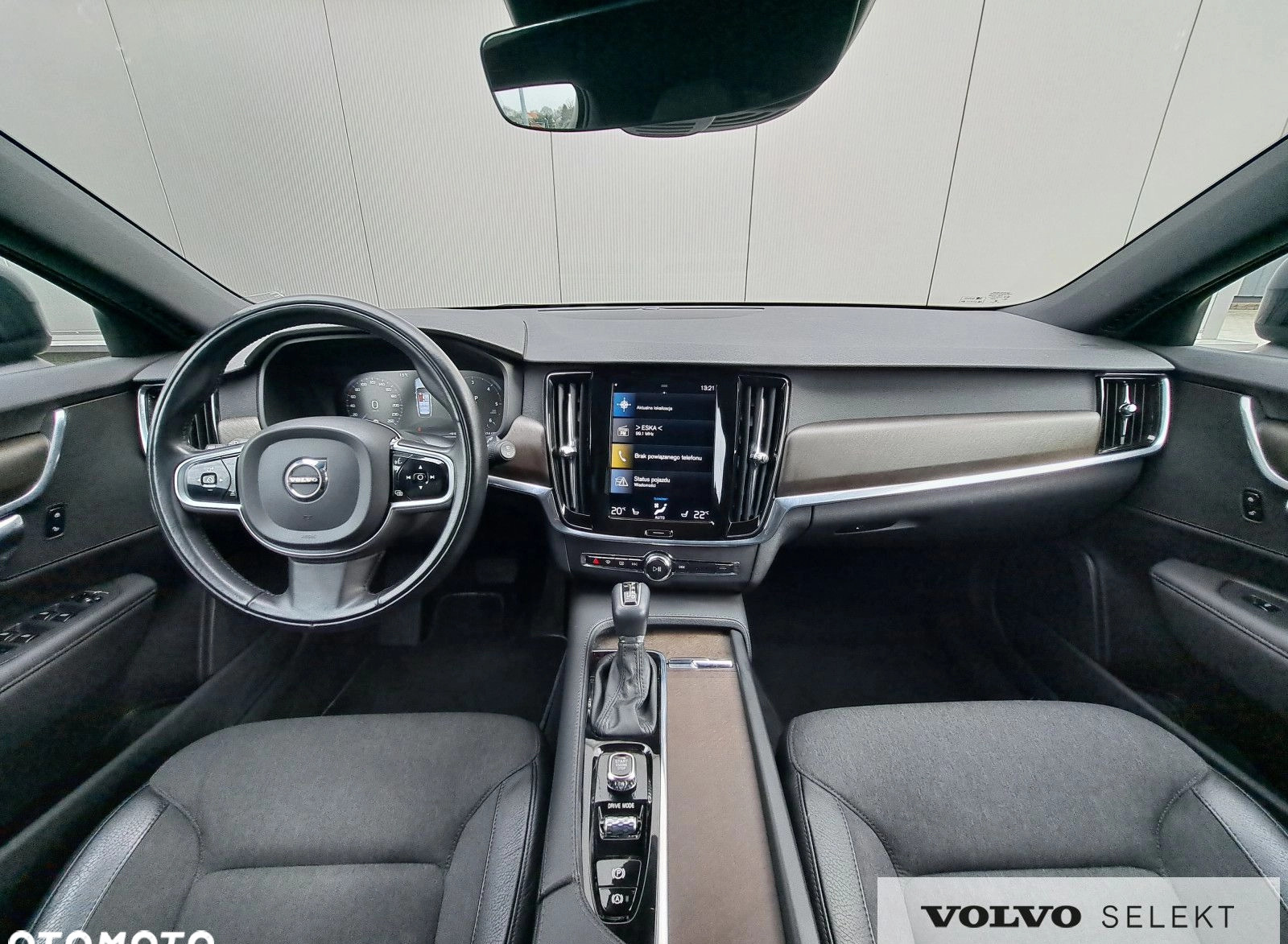 Volvo V90 Cross Country cena 179900 przebieg: 87762, rok produkcji 2020 z Świdnik małe 277